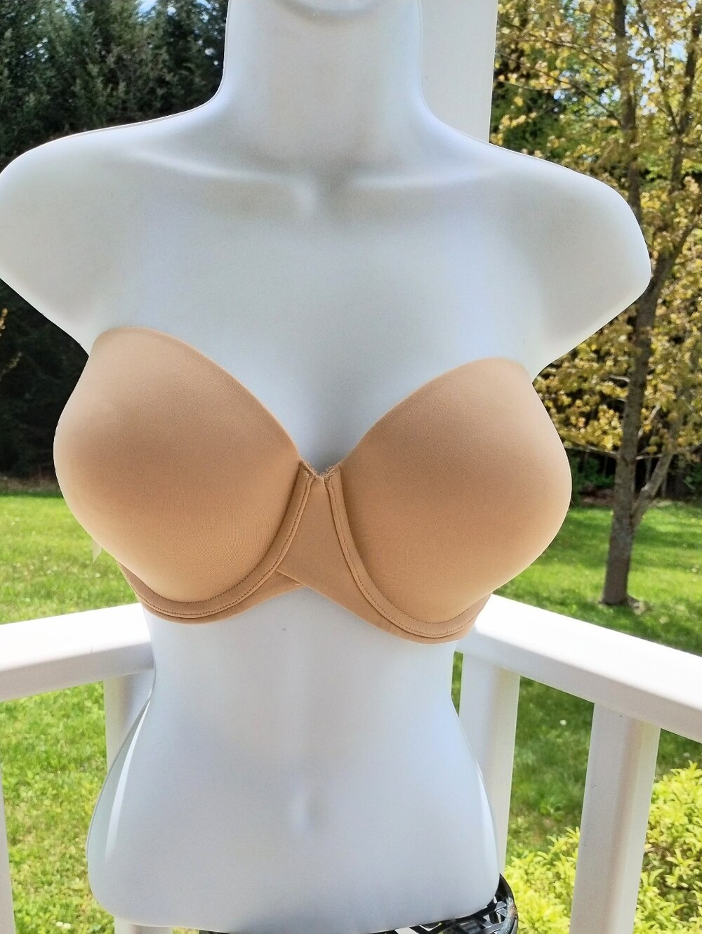 NWTMaidenform Beige Strapless/Convertible Bra, Size 38D